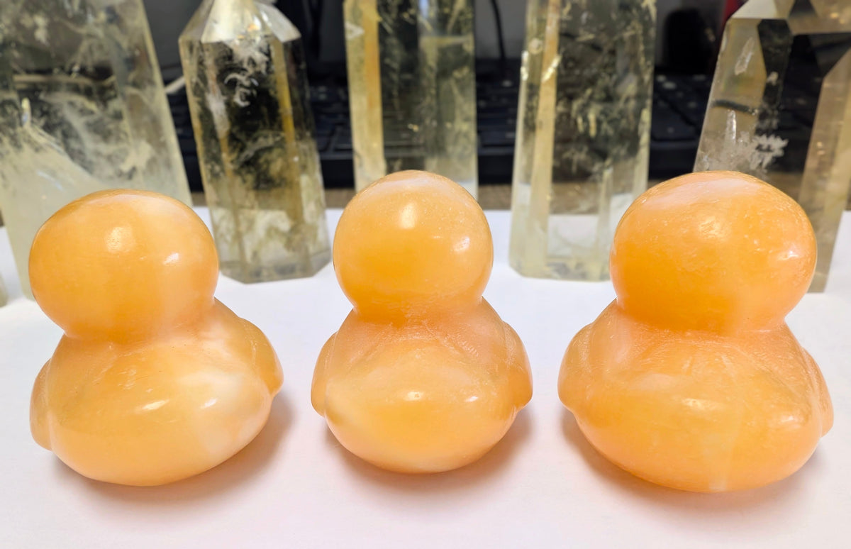 Orange Calcite Duck Carving – Joy, Creativity & Gentle Motivation
